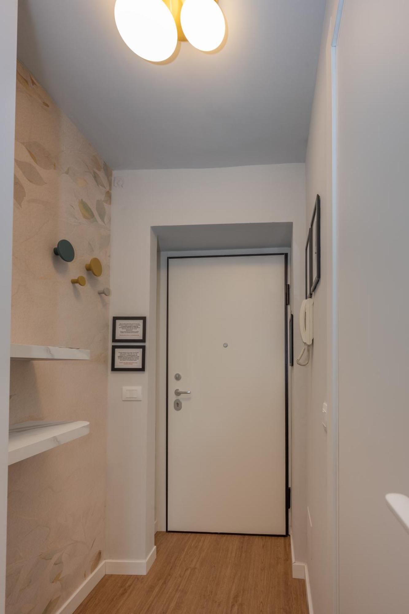 Le Di Marta - My Little Apartment